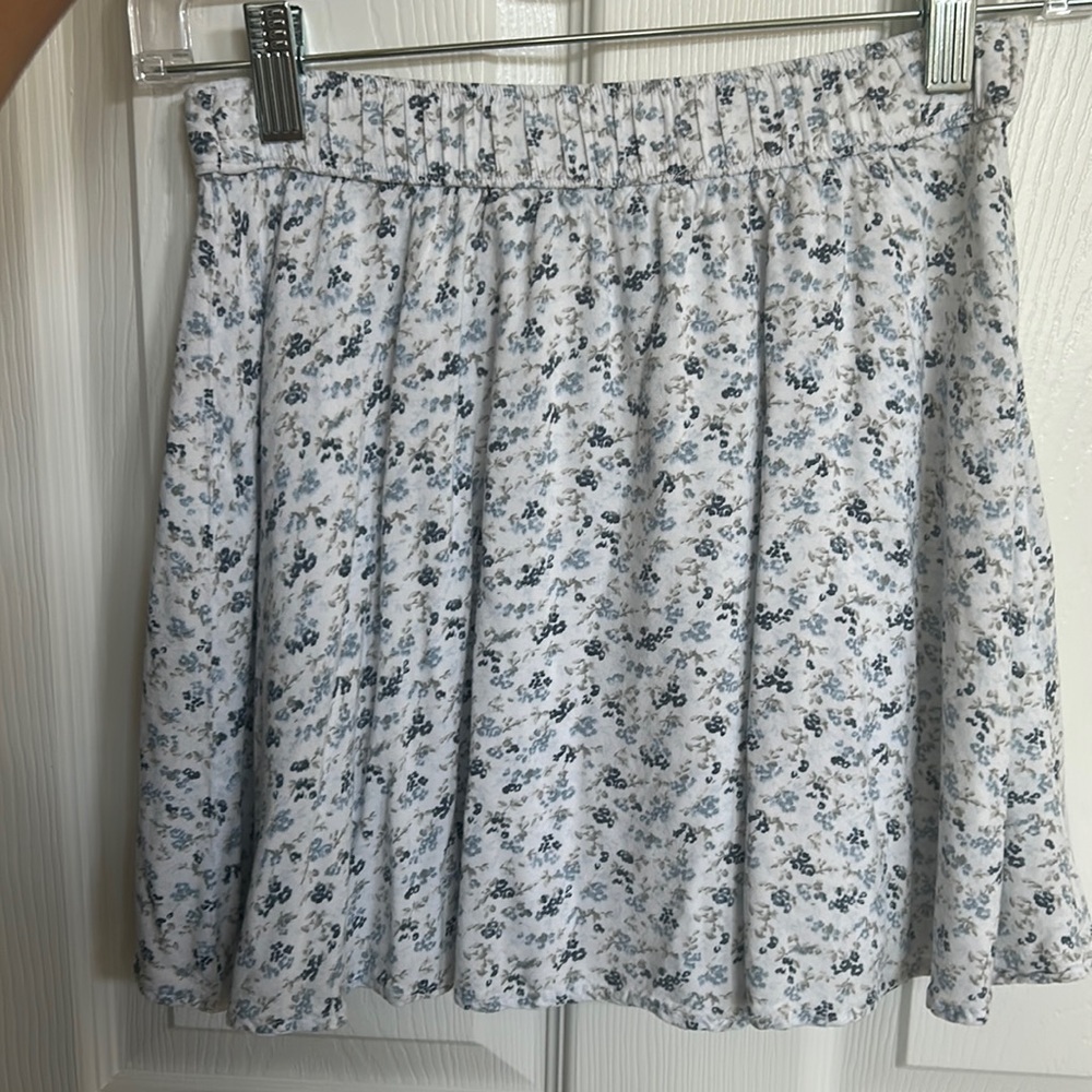 Flowly floral skirt